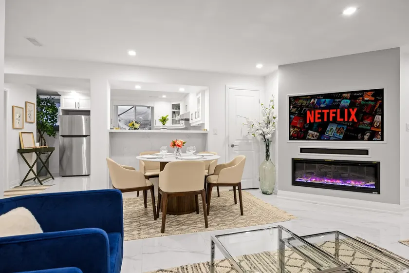 Sleek 2BR Designer Suite • Mins to Pearson Airport - Image 1