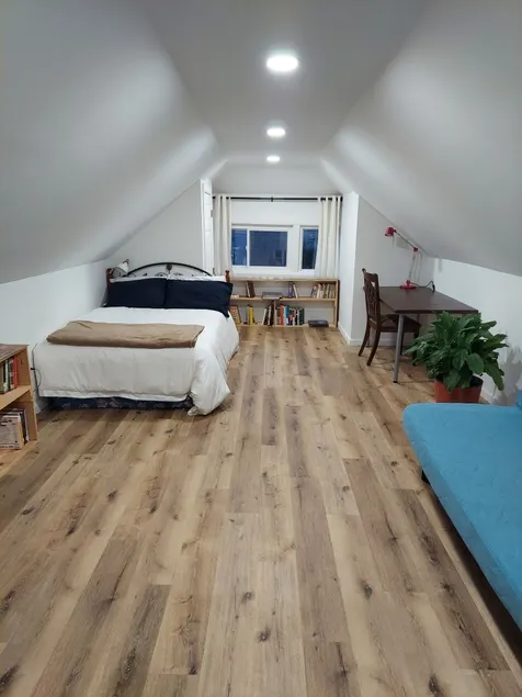 Newly Renovated Private 3BR/1BA Entire unit - Image 1