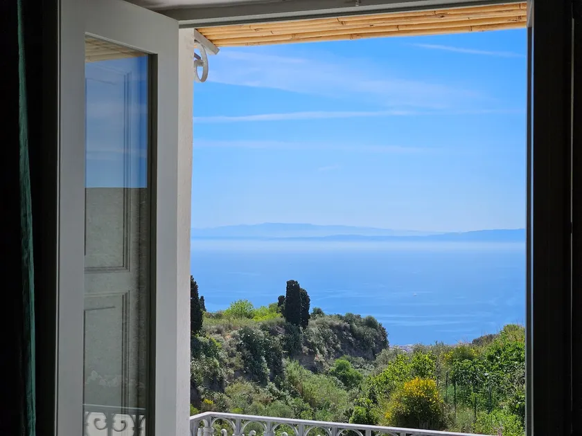 La Giara- A charming seaview retreat + big terrace - Image 1