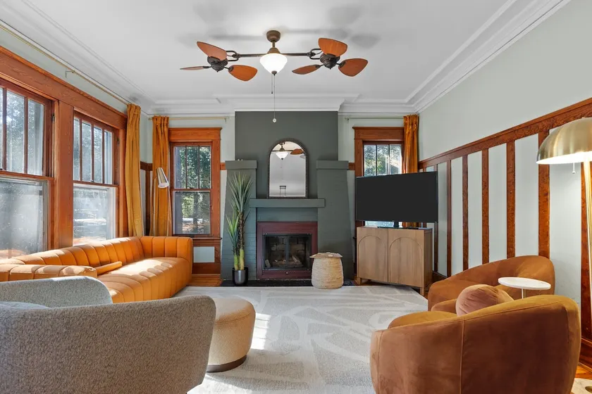 Quirky Cottage - Historic Downtown Walkable! - Image 1