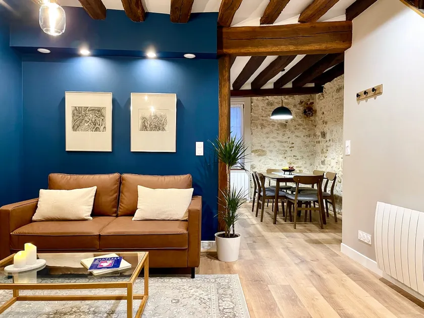 Cottage Sablons Forest of Fontainebleau - Image 1