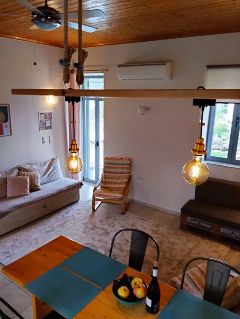 Detached house in Patras - Image 1