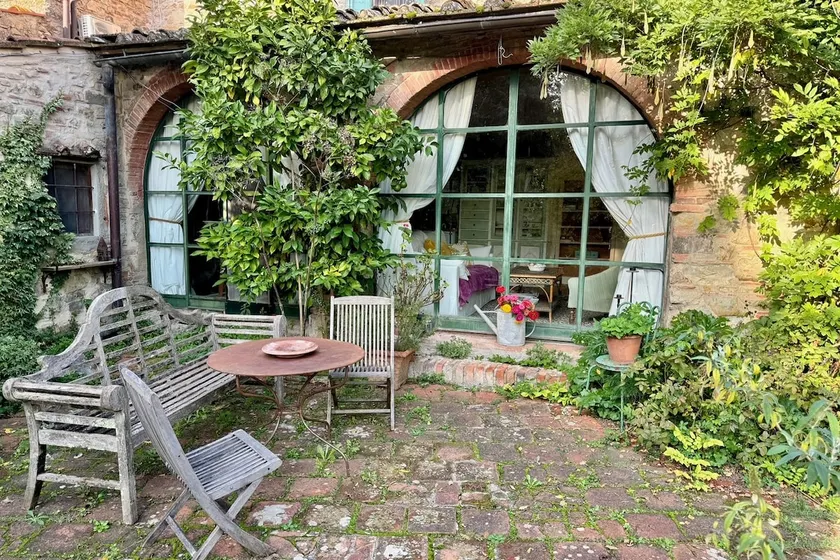 Chianti Patio Apartment - Image 1