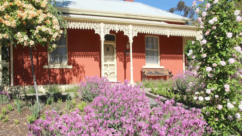 Winton Cottage Maldon - August on Sale - Image 1