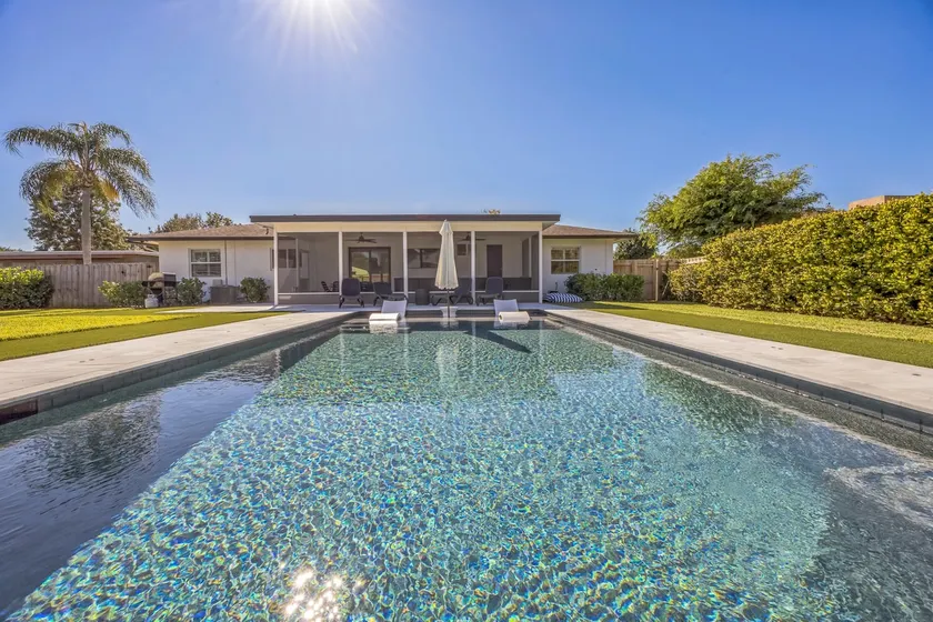 Spacious 6BR Jupiter Home with Saltwater Pool - Image 1