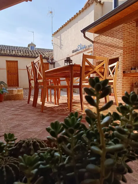 Casa Elisa Tourist Hostel - full house - Image 1