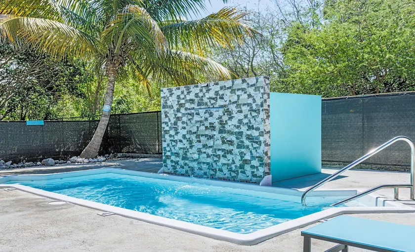 Spacious Family Retreat:Terrace, Pool/ Solar Power - Image 1