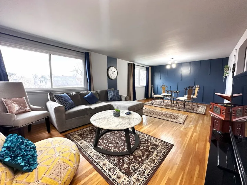 Cozy 3BR Near UB & Niagara Falls - Pet Friendly - Image 1
