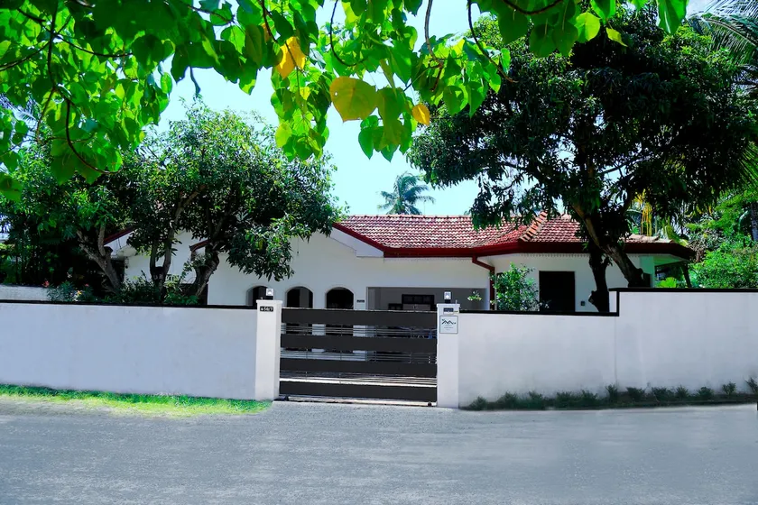 ”5 Min from CMB Intl Airport, Quiet & Comfy” - Image 1