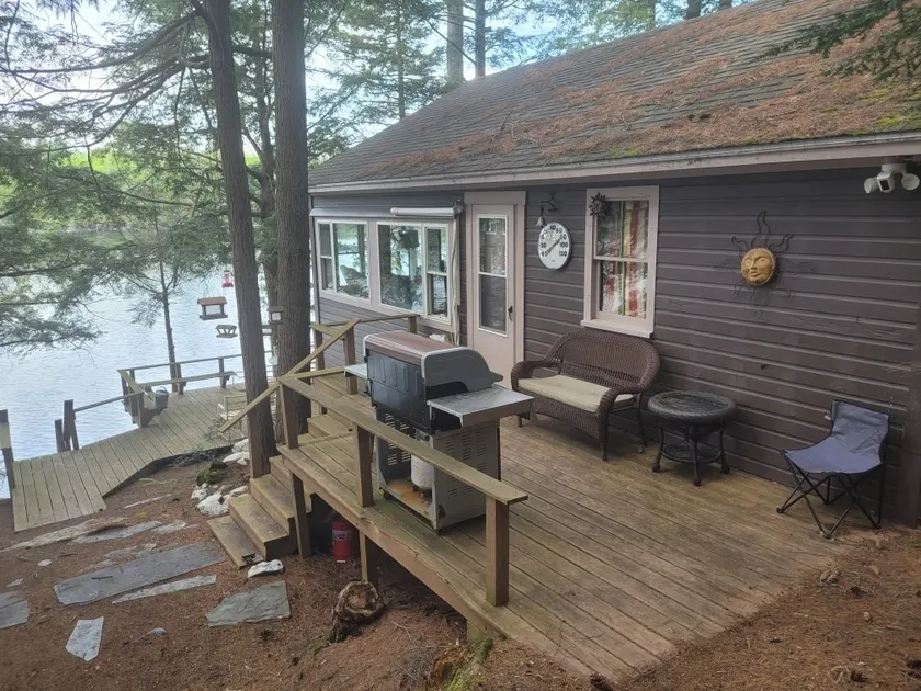 Camp in paradise - Image 1