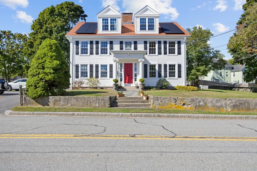 The Isaac Pierce House circa 1747 - Image 1