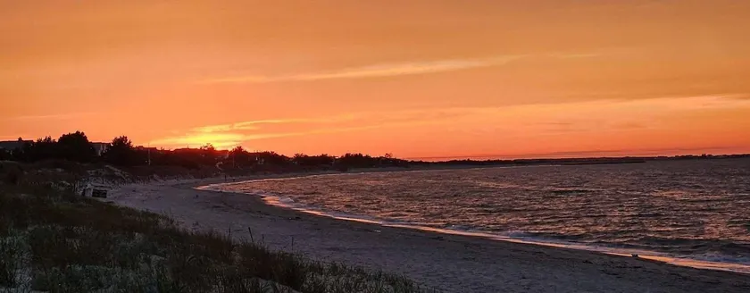 Great location - 1 min to the beach ! - Image 1