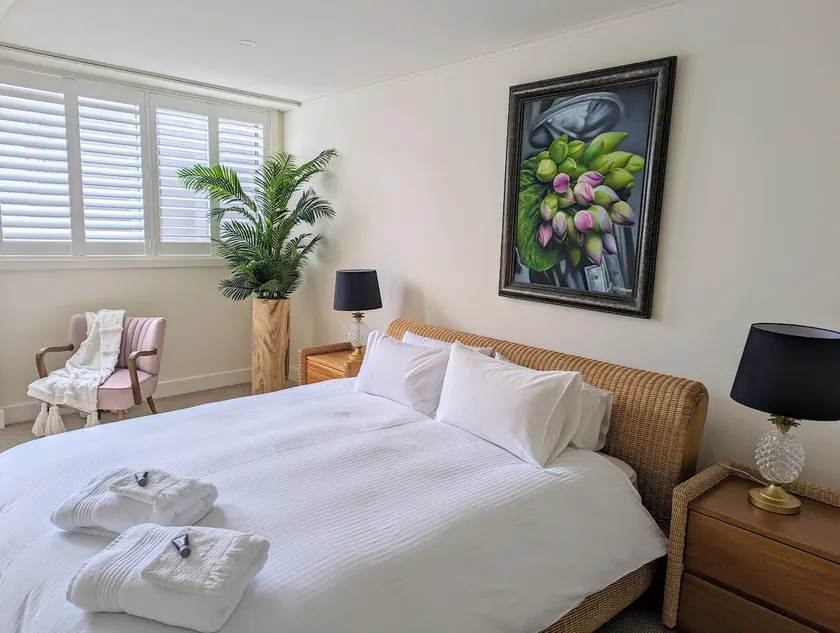 ONE Luxury Apartment - Image 1