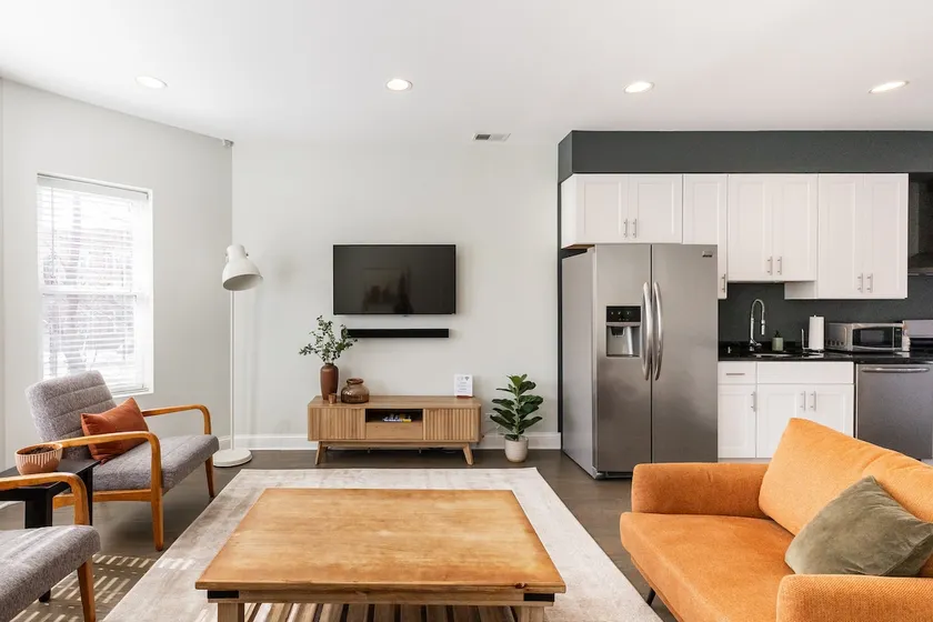 Bright & Modern Apt | Steps to Lake, Train, Food - Image 1