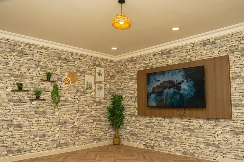 Country House 3 - Image 1