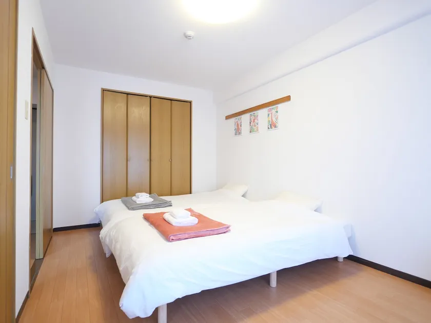 Free parking guaranteed! Bright room with a view of Beppu Bay from the veranda! max 4 people! NO5 - Image 1