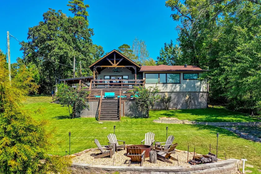 Beach Access | Watersports | Lakeside Firepit + - Image 1