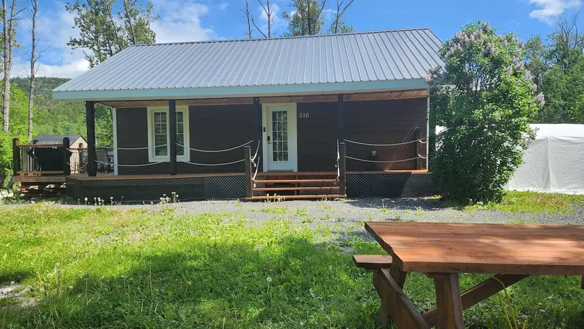 Chalet Romanov - Image 1