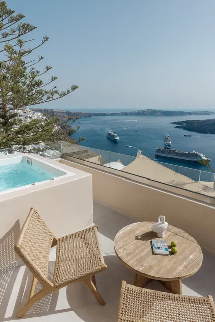 Morfes - Deluxe Suite with Hot Tub and Sea View by Caldera Houses - Image 1