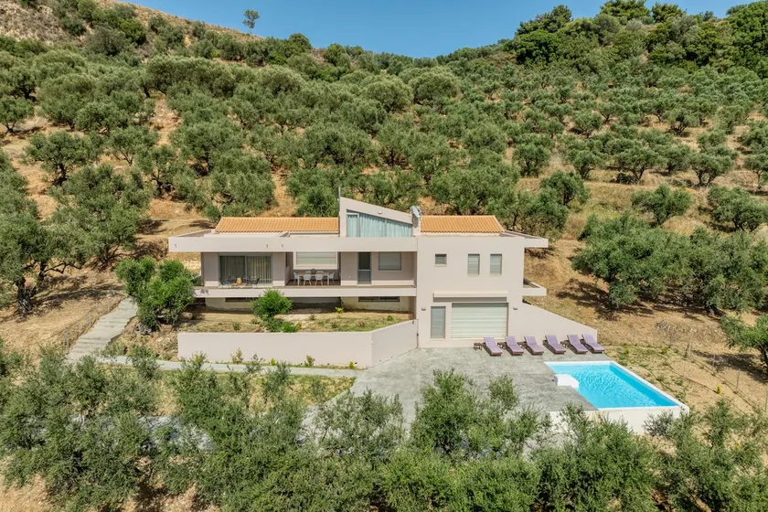 Astarte Villas - Pearl Private Villa with Pool - Image 1
