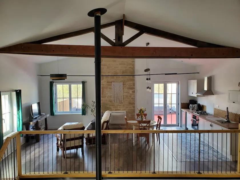 Le Frêne Guest House: Jacuzzi, boat, air-conditioned - Image 1