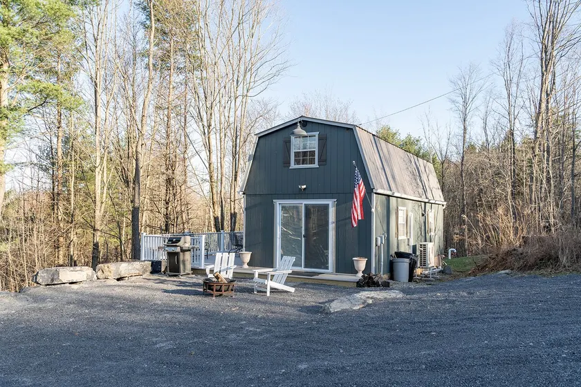 Cow Valley Cabin - Image 1