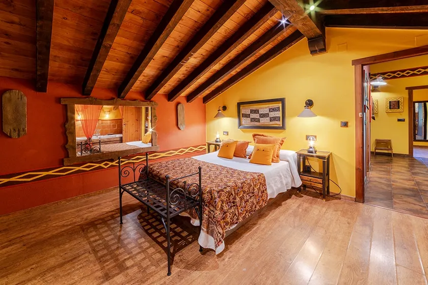AP.18 Suite 2 bedrooms and Jacuzzi by La Bárcena - Image 1