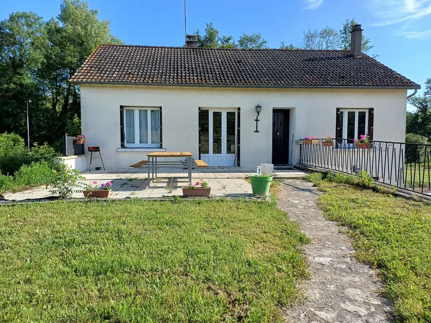 Quiet countryside house - Image 1