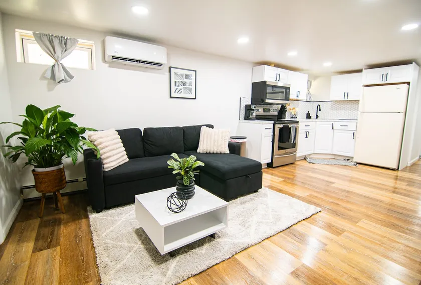 Private Modern Studio Near EWR Airport - Image 1