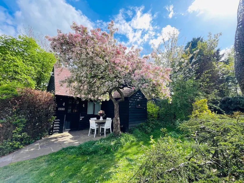 Boutique couples hideaway – ”The Den” - Image 1