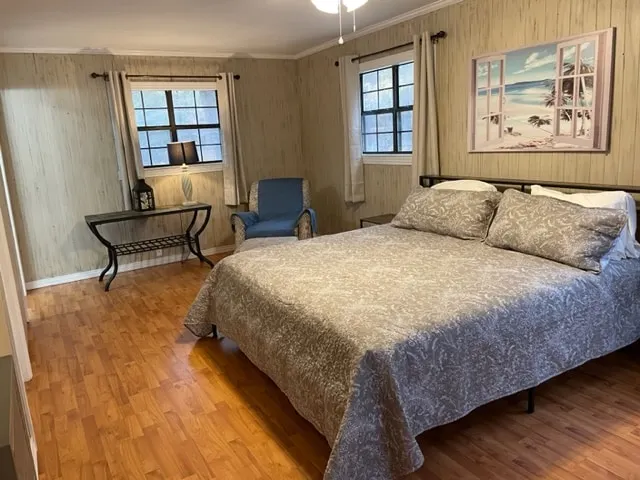 Cozy Country Home - Image 1