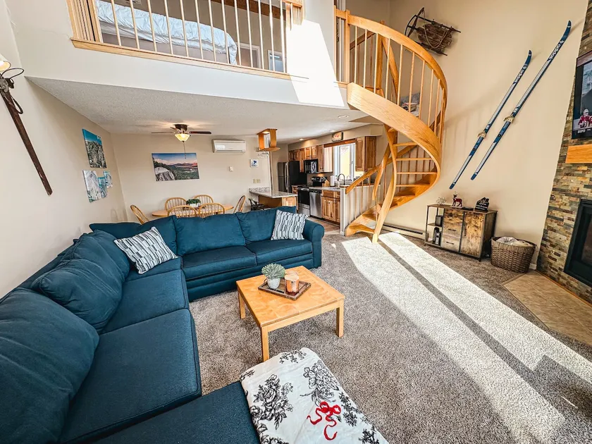 Stunning 2BR with Mountain Views | Nordic Village - Image 1