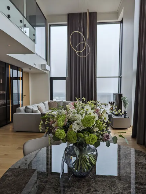 Penthouse on the cloud, 3 luxurious suites & sauna. - Image 1