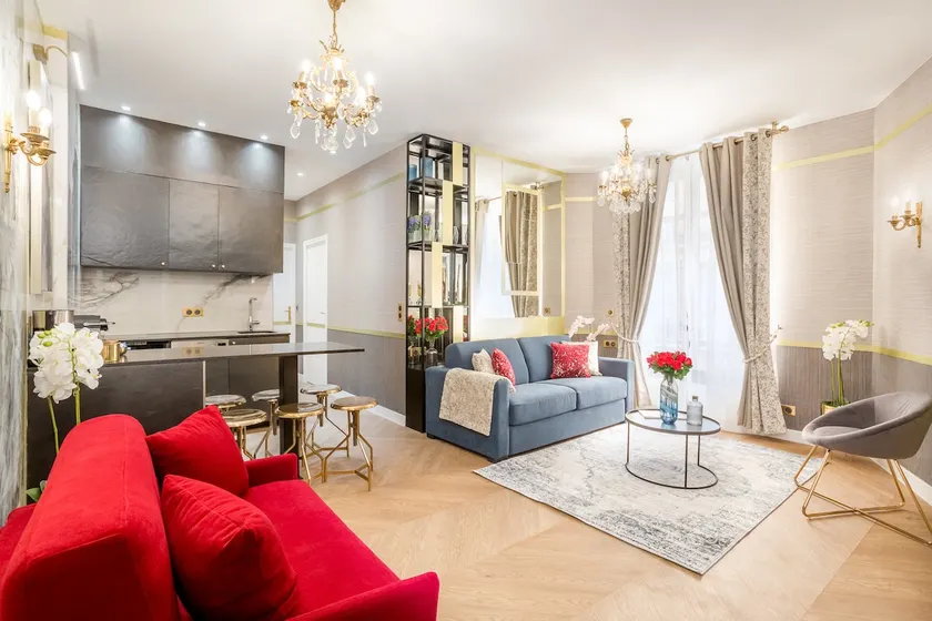 Merveil - Luxury Suite - Tour Eiffel - Laos - Image 1