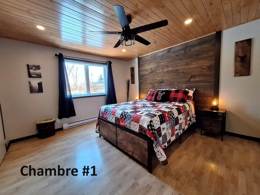 Ô Ruisseau with Hot Tub – Arcade and fireplace - Image 1