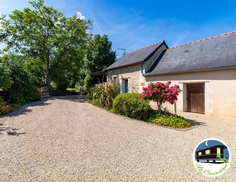 Charming cottage in Anjou with pool - Image 1