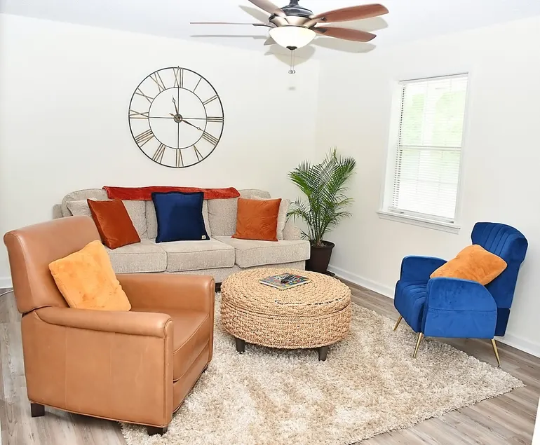 Home away from home - Image 1