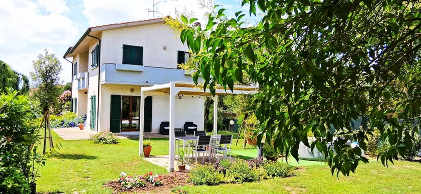 Villa Luisa Design - Image 1