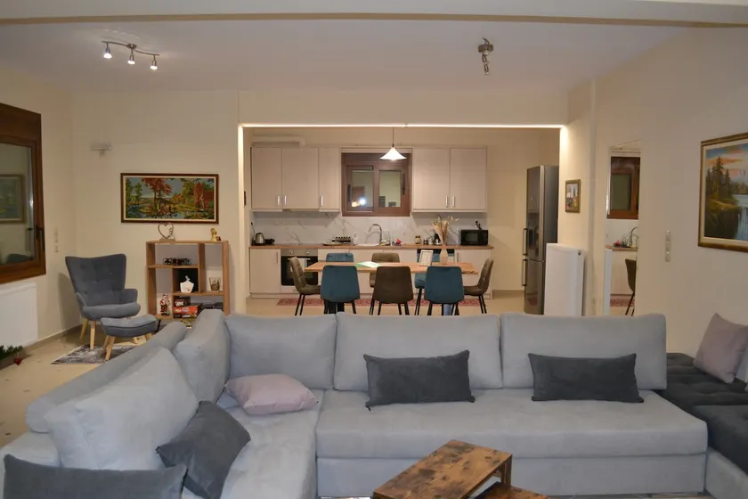 Gravia's Villa - Image 1