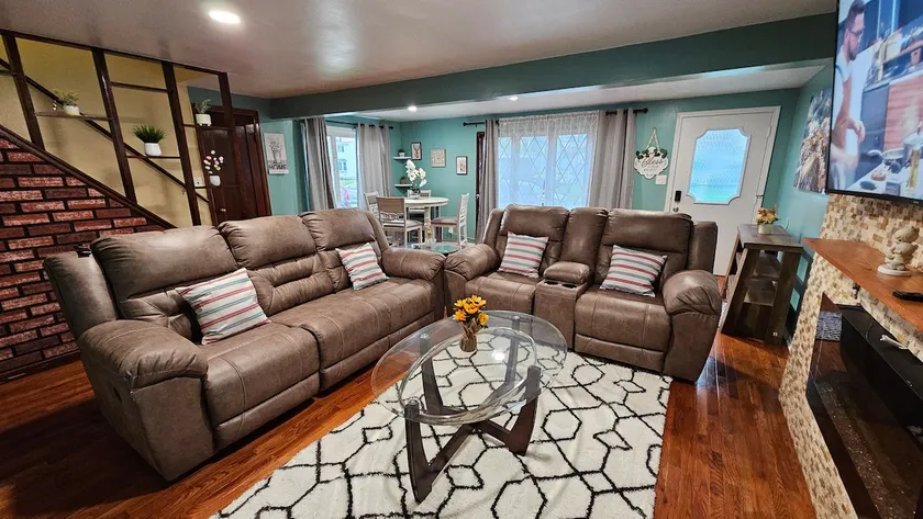 Cute Westbrook home near Buffalo airport n all - Image 1
