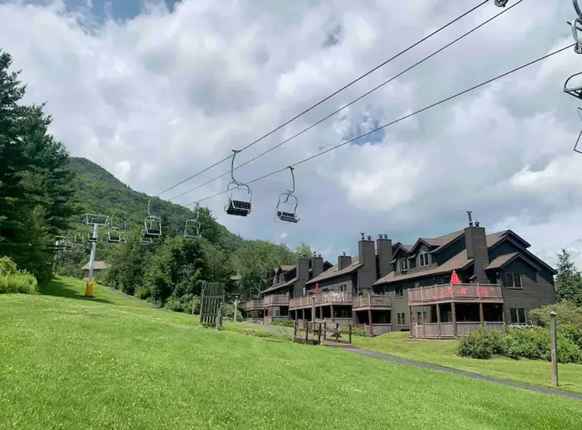 Luxury Liftside @ Hunter Mtn. Ski on/off. 2BR+Loft - Image 1