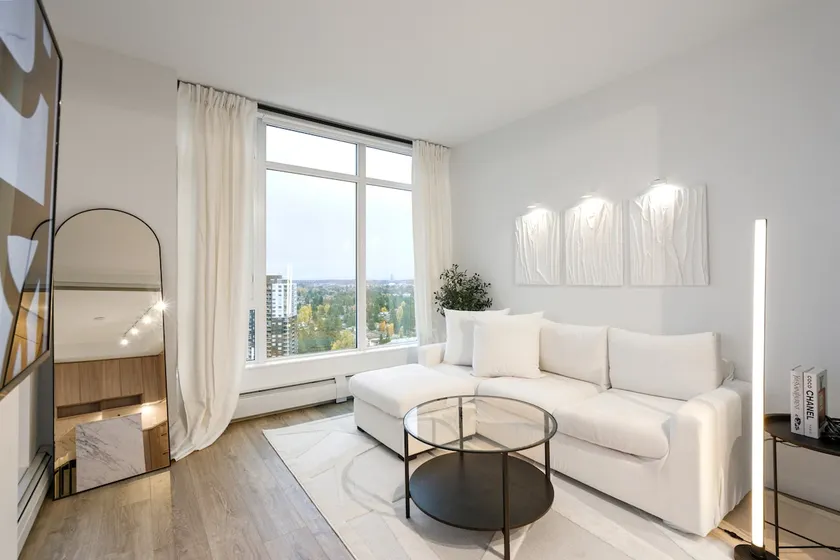 SkySuite 2BD 1BR Surrey Central SkyTrain World Cup - Image 1