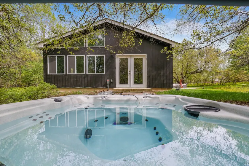 Modern Rustic Private Ranch w/ Saltwater Hot tub - Image 1