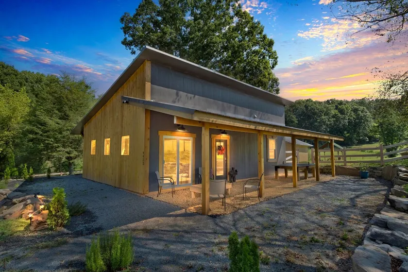 Farm Oasis Cabin with private farm view(New Cabin) - Image 1