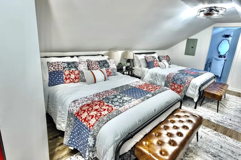 Modern Firehouse Loft - Image 1