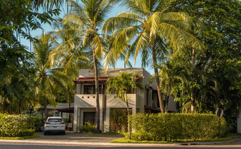 Hermosa Palms, Casa Lorenzo Beach Front Club House - Image 1