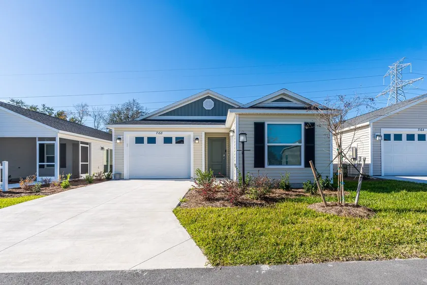 Great 3/2 Villages Home with Amenities Access - Image 1