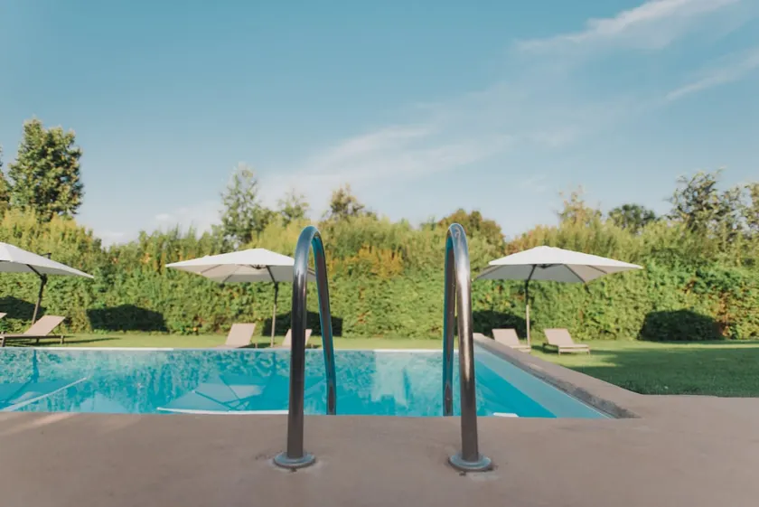 Loft with pool - Image 1
