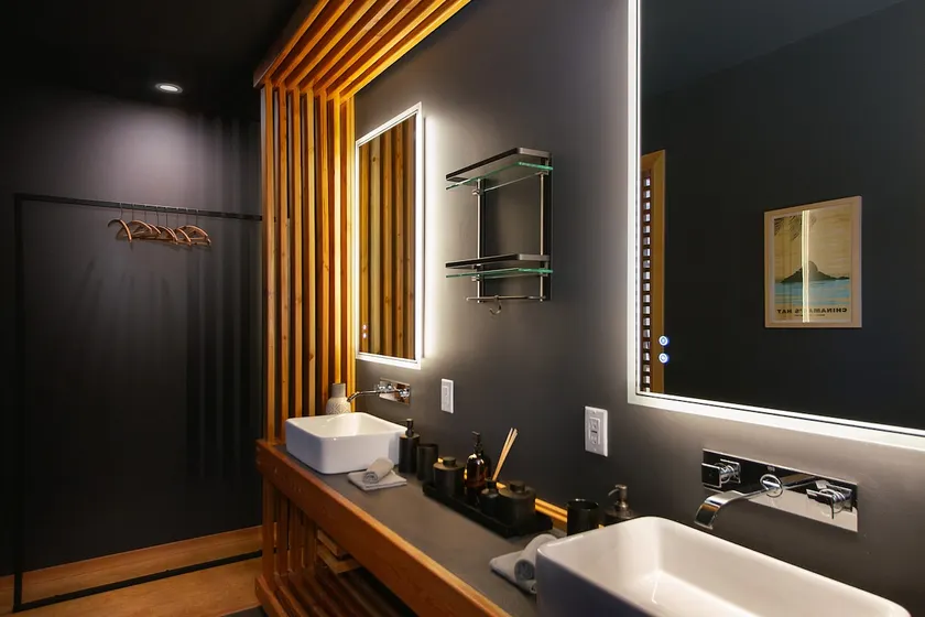 Fire Pit Soaking Tub Enclosed Lanai Artisan Home - Image 1