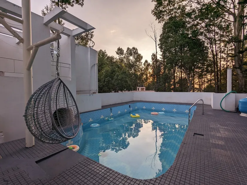 Starlight Castle - Bungalow in Yercaud with pool - Image 1
